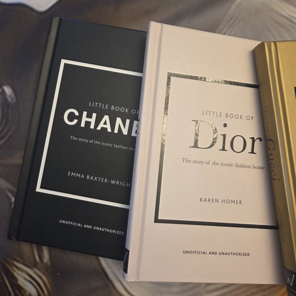 Dior Fashion Book in Black and Cream - Picture 3 of 6